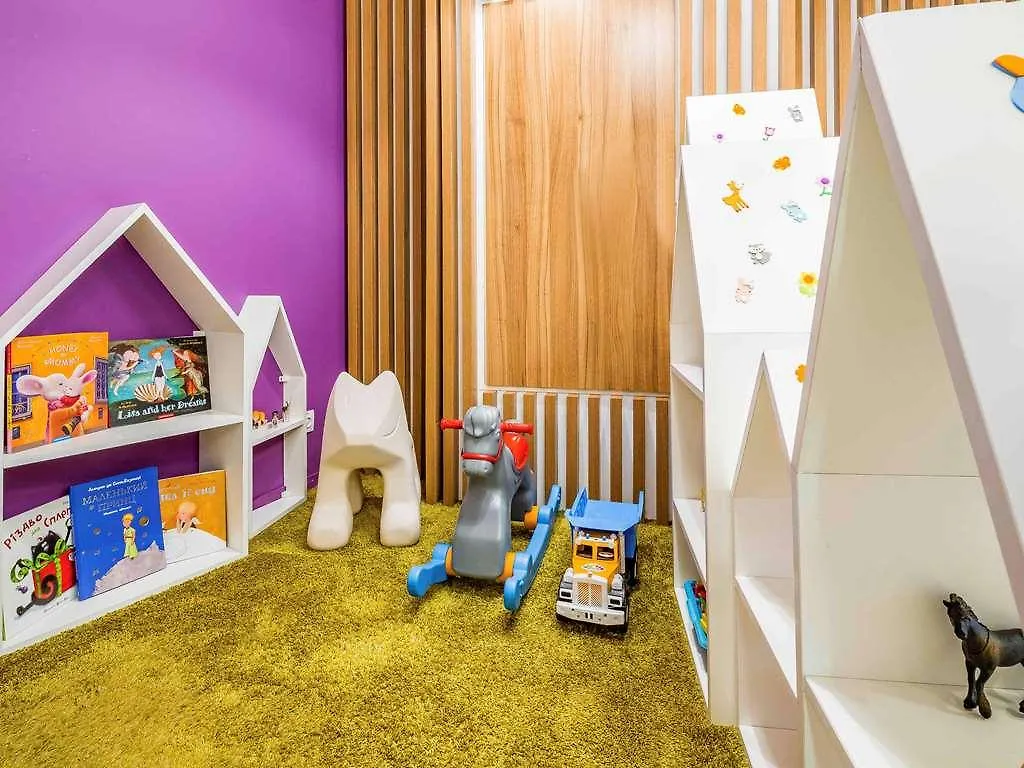 מלון Ibis Styles Lviv Center 3*,